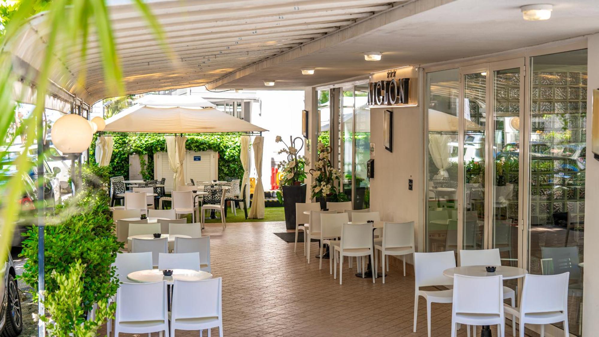 Hotel Aiglon ริมินี ภายนอก รูปภาพ