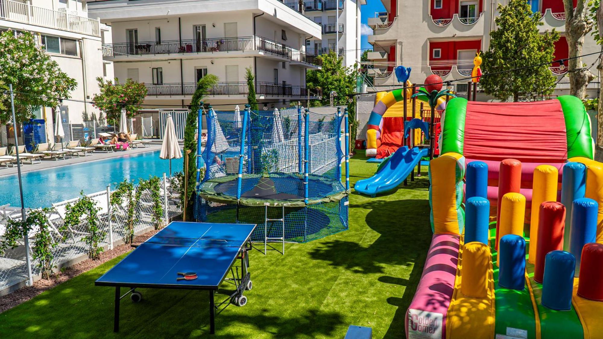 Hotel Aiglon ริมินี ภายนอก รูปภาพ