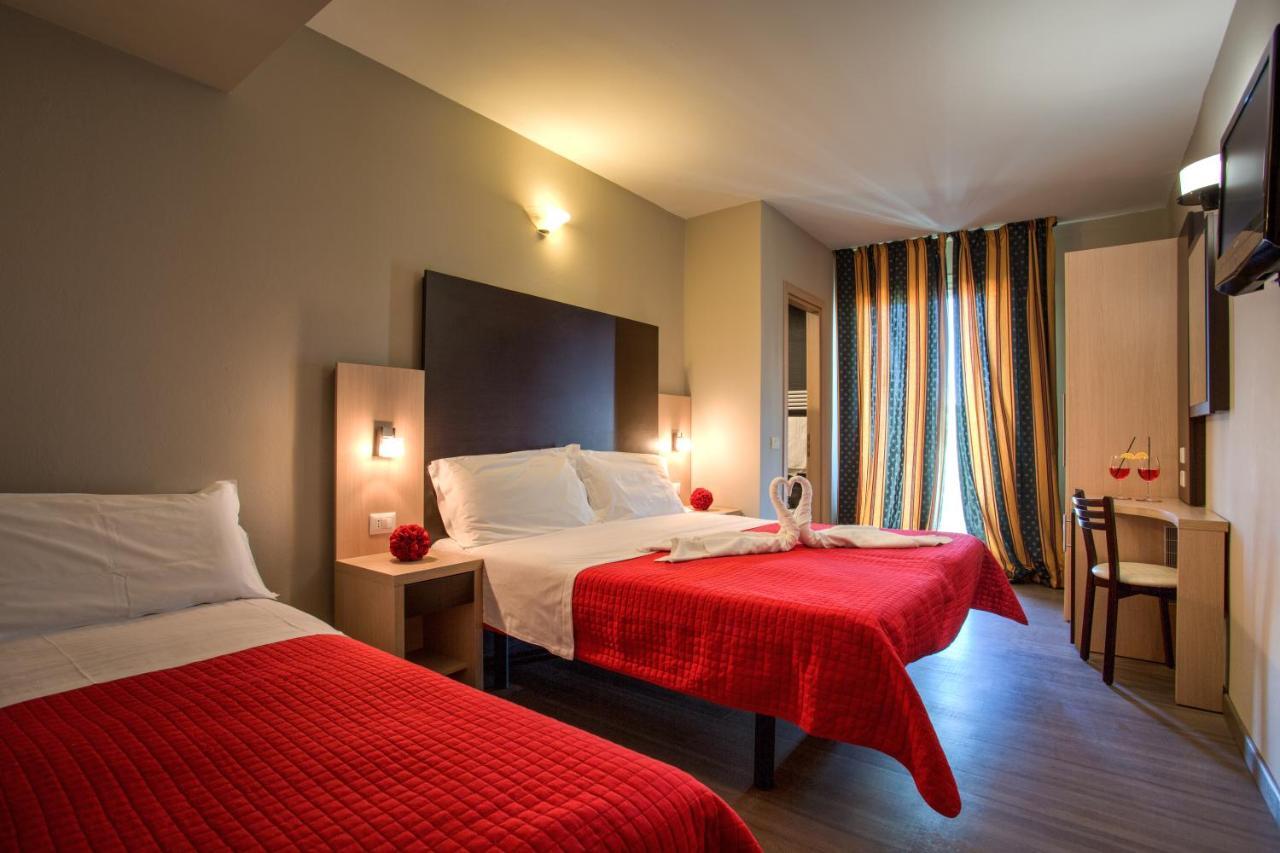 Hotel Aiglon ริมินี ภายนอก รูปภาพ