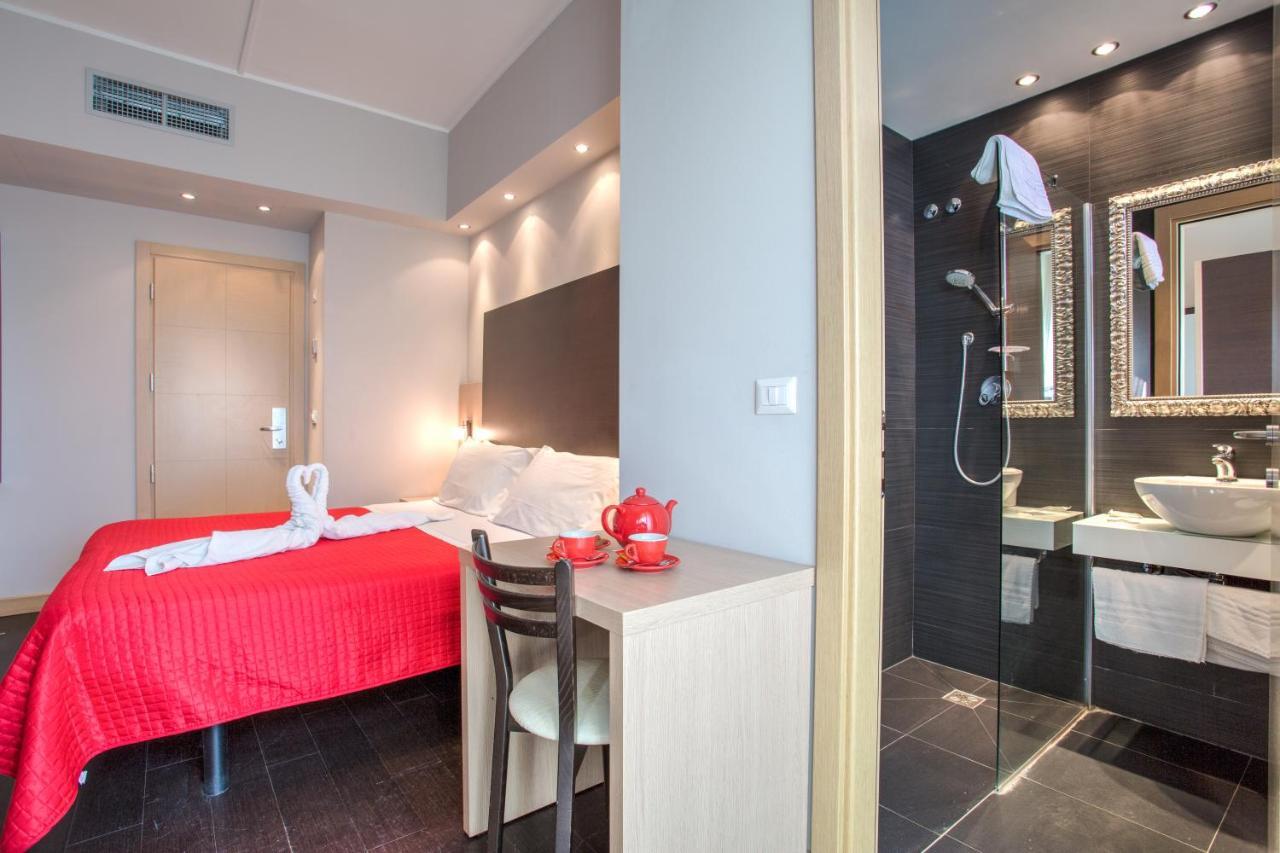 Hotel Aiglon ริมินี ภายนอก รูปภาพ